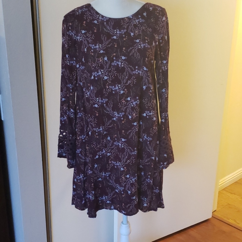 Doe & Rae burgundy floral dress